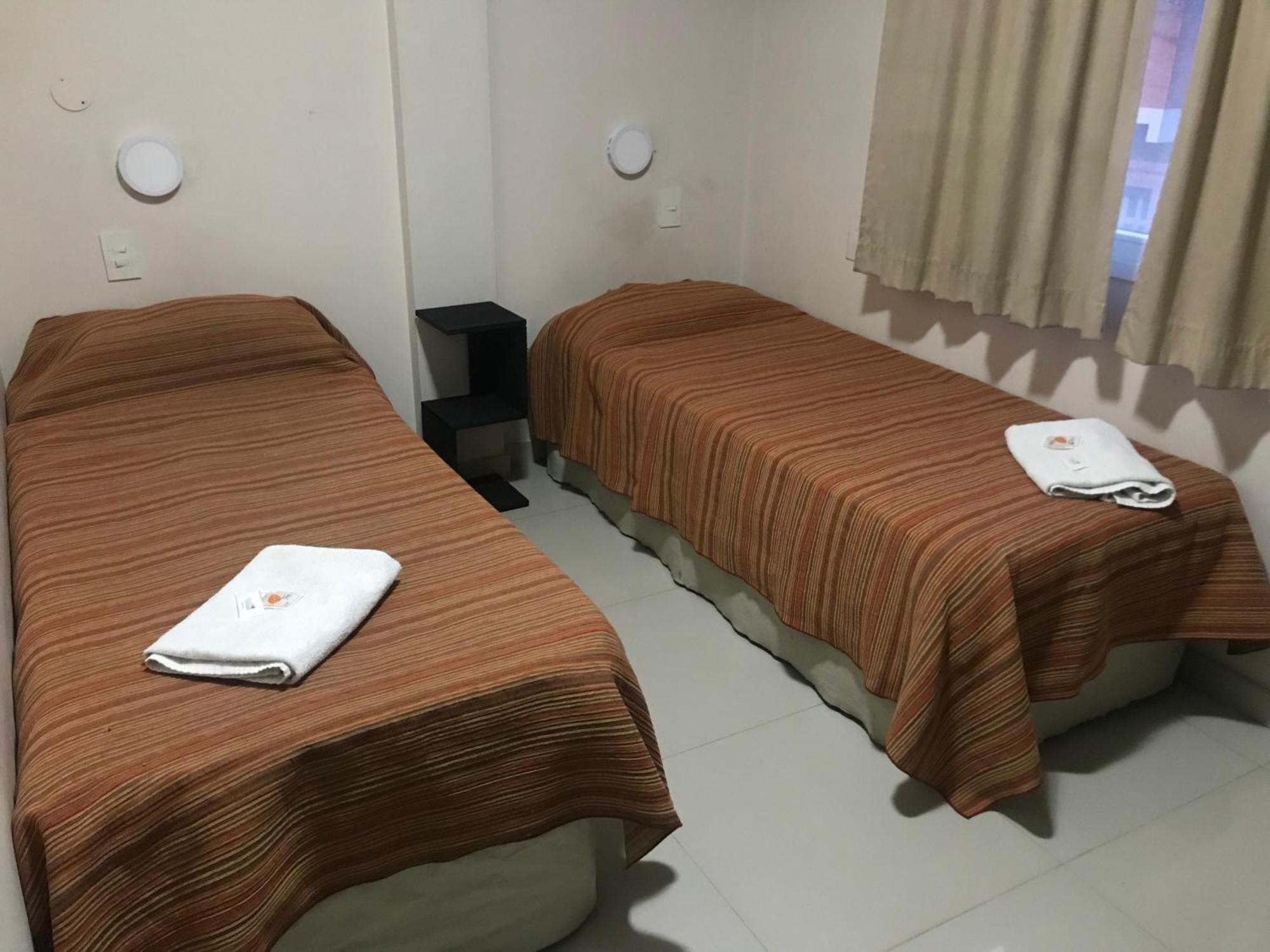 Hotel Plaza Italia Zarate Ngoại thất bức ảnh