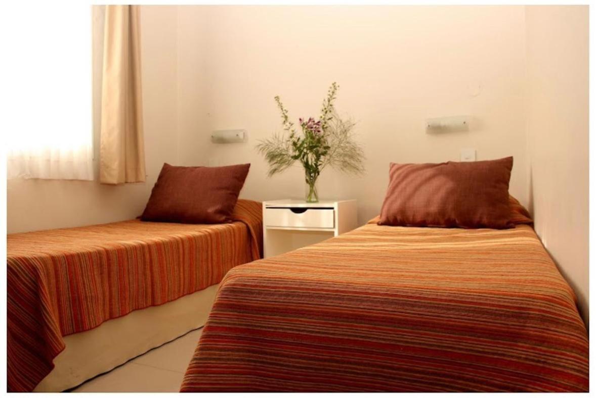 Hotel Plaza Italia Zarate Ngoại thất bức ảnh